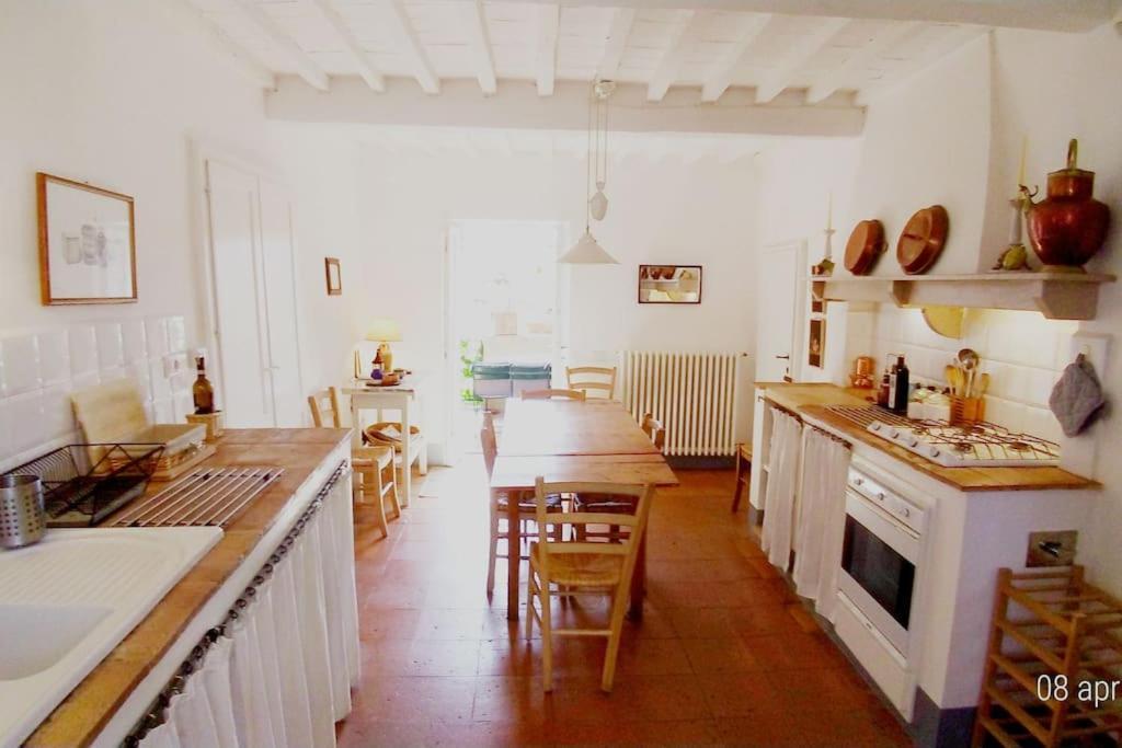 Near The Sea Big Panoramic House 2 Terraces In Lovely Village Montiano  Exterior photo